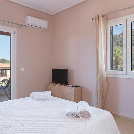 Апартаменти Spiros House Свороната Екстер'єр фото