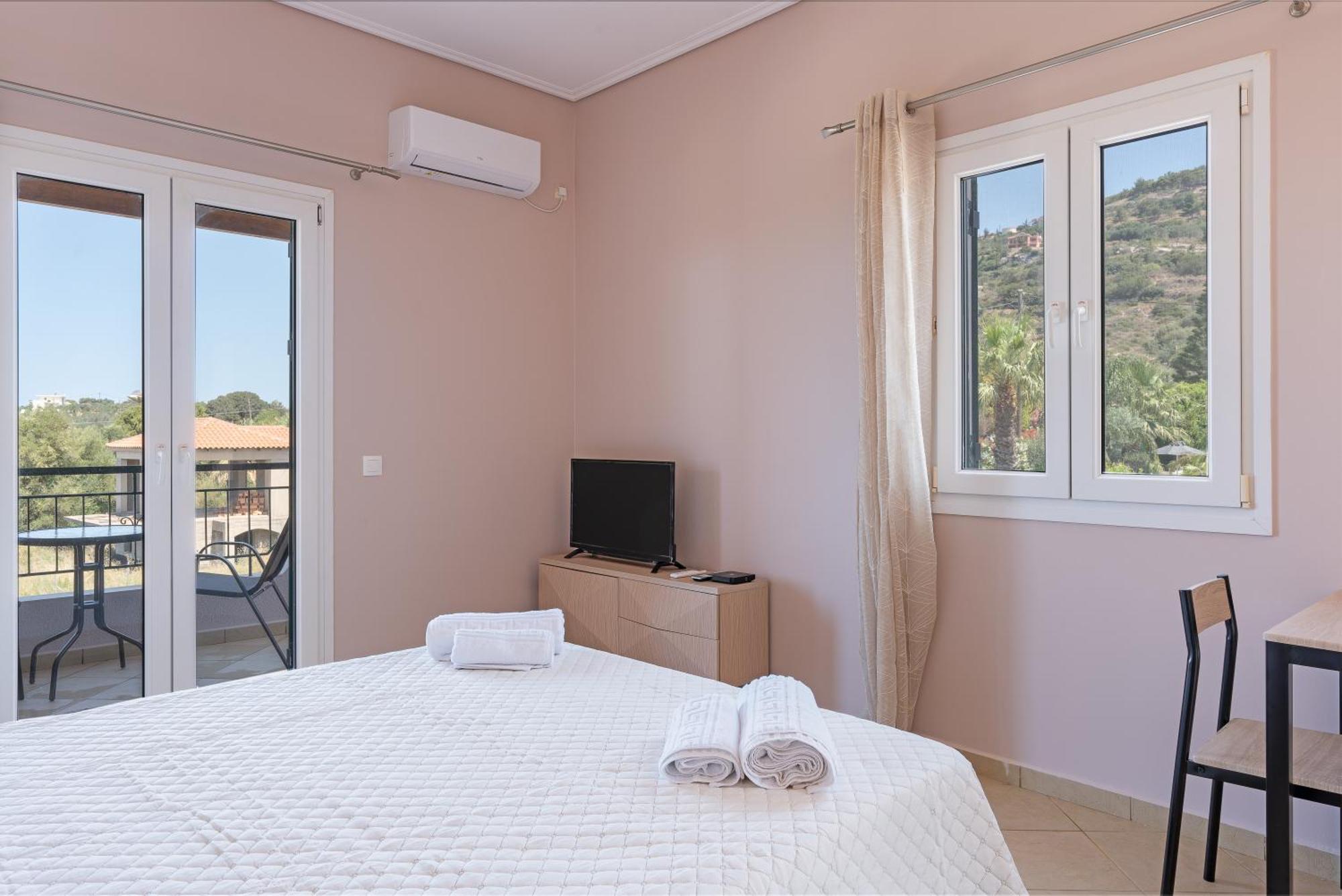 Апартаменти Spiros House Свороната Екстер'єр фото